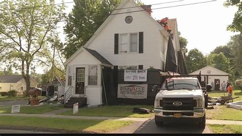Johnstown veteran receives new roof